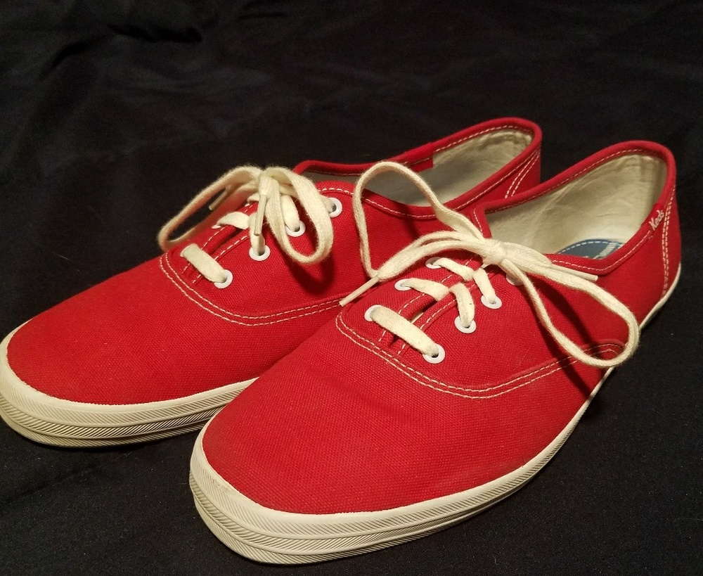 Classic Red Keds size 11 (NWOB)